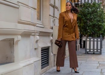 Scarpin: O Clássico Atemporal que Transforma Qualquer Look