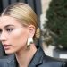 Como fazer o Coque Baixo Polido? Esse é o segredo do penteado simples e chique inspirado por Hailey Bieber que é tendência entre as fashionistas