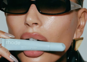 E.l.f. compra Rhode, marca de Hailey Bieber, por US$ 1 bilhão e sacode o mercado de beleza