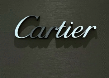 Cartier ilumina Estocolmo com evento de alta joalheria estrelado por Zoë Saldaña, Alexander Skarsgård e grandes nomes do cinema e da arte