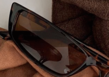 Marrom em alta: 5 combinações elegantes para renovar seus looks com sofisticação