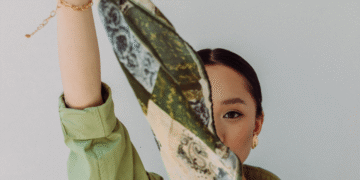 Lenço como acessório de destaque: o toque das it-girls para transformar qualquer look