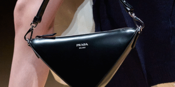 O renascimento das bolsas estruturadas: elegância em forma de design