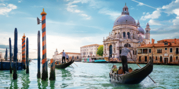 Veneza para além dos canais: o charme silencioso dos palazzos e cafés escondidos